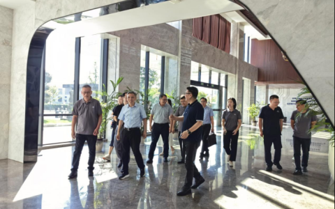 攜手共進，智造未來——金華職業技術大學校長梁克東一行到訪杭機股份
